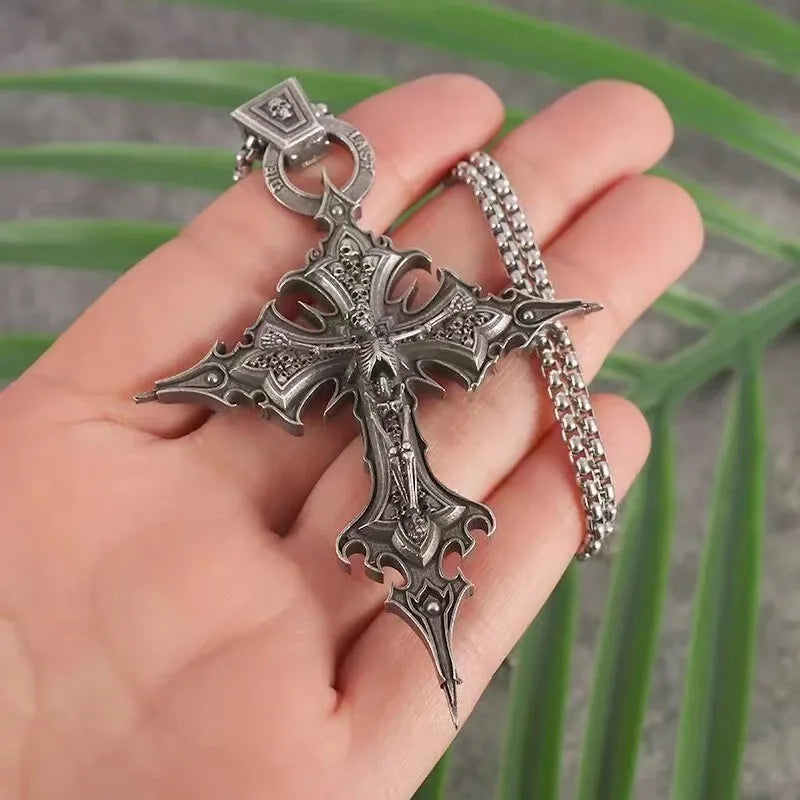 A Fashionable and Personalized Retro Gothic Nail Cross Skull Cross Pendant Necklace Halloween Necklace